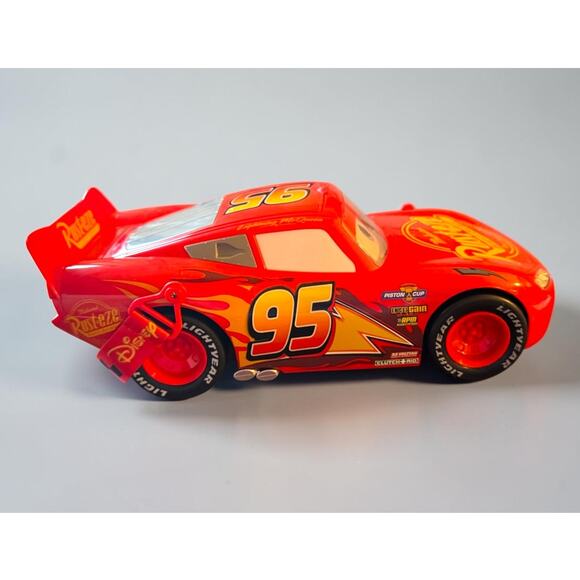 Disney Parks Cars Lightning McQueen Popcorn Bucket Lights Sounds 2026 - In Hand main image 4